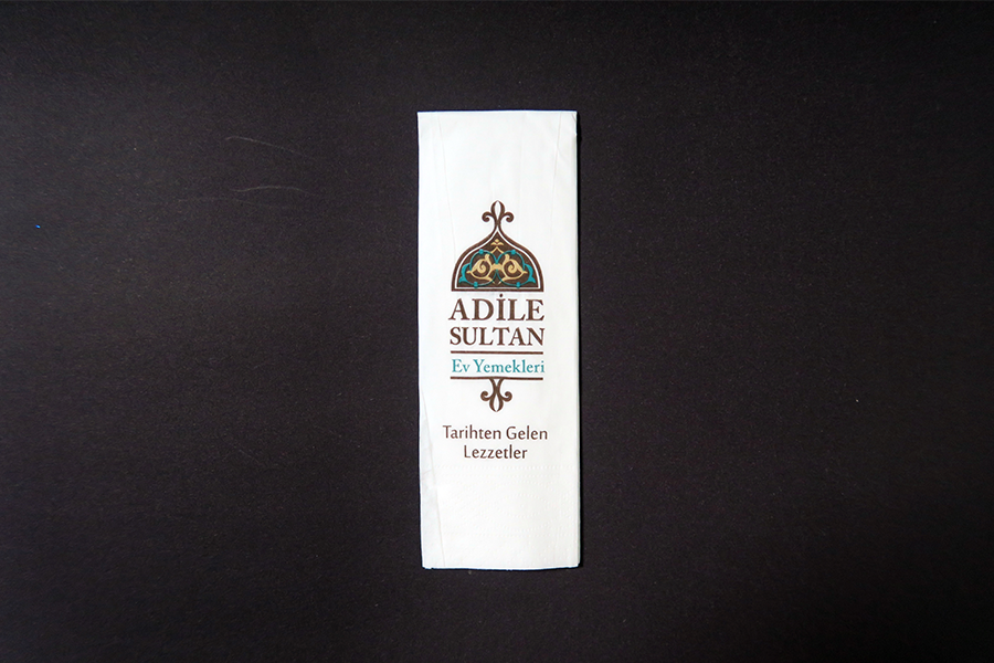 25x33 Narrow Folding Napkin